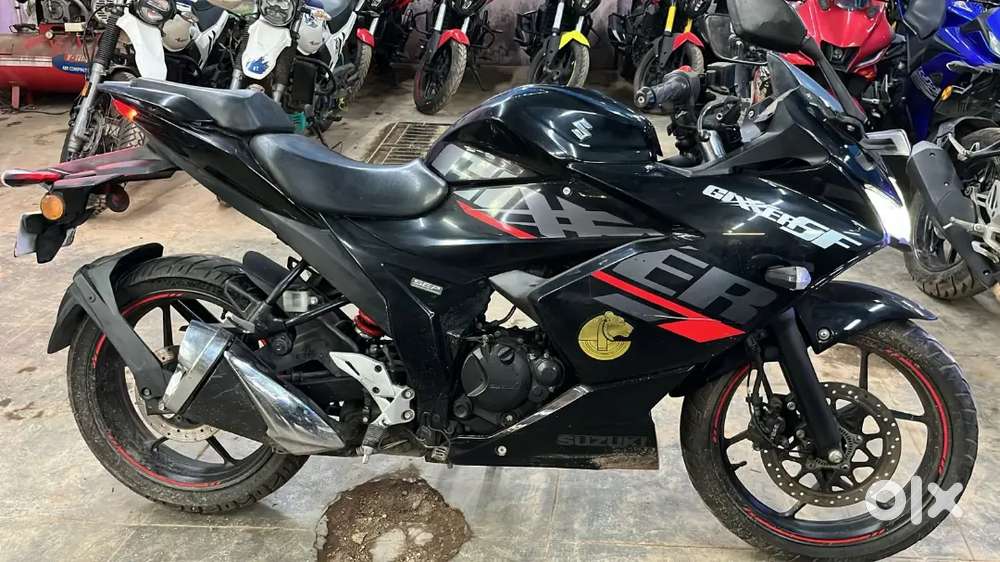 SUZUKI GIXXER XF (PAY 10K REMAINING EMI OPTION) EXCHANGE AVAILABLE