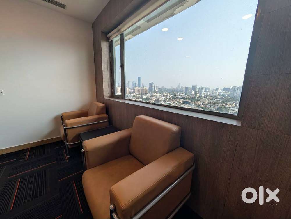 Newly Renovated Premium Top-Floor Office with Panaromic View