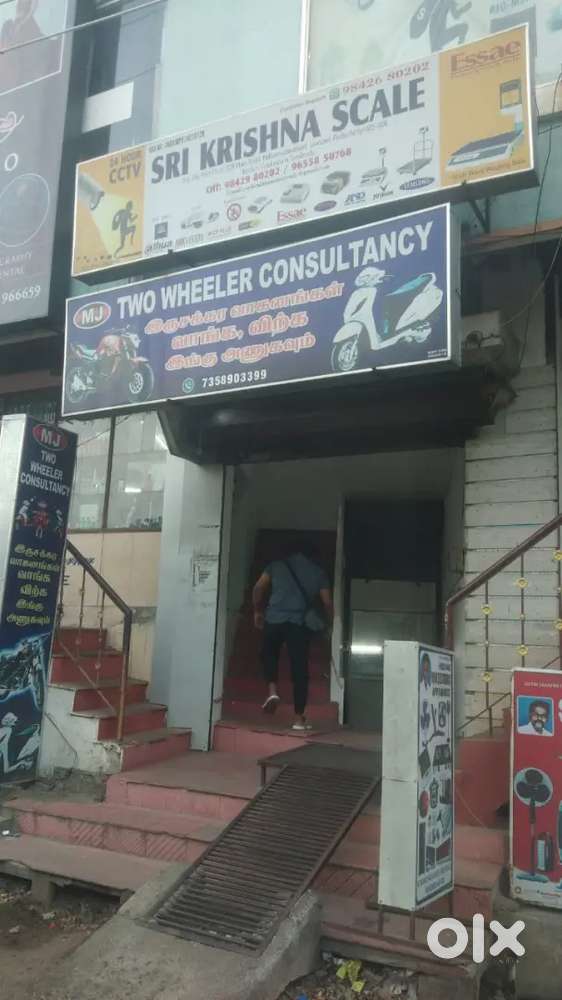 Commercial Space For Rent near kokupark signal