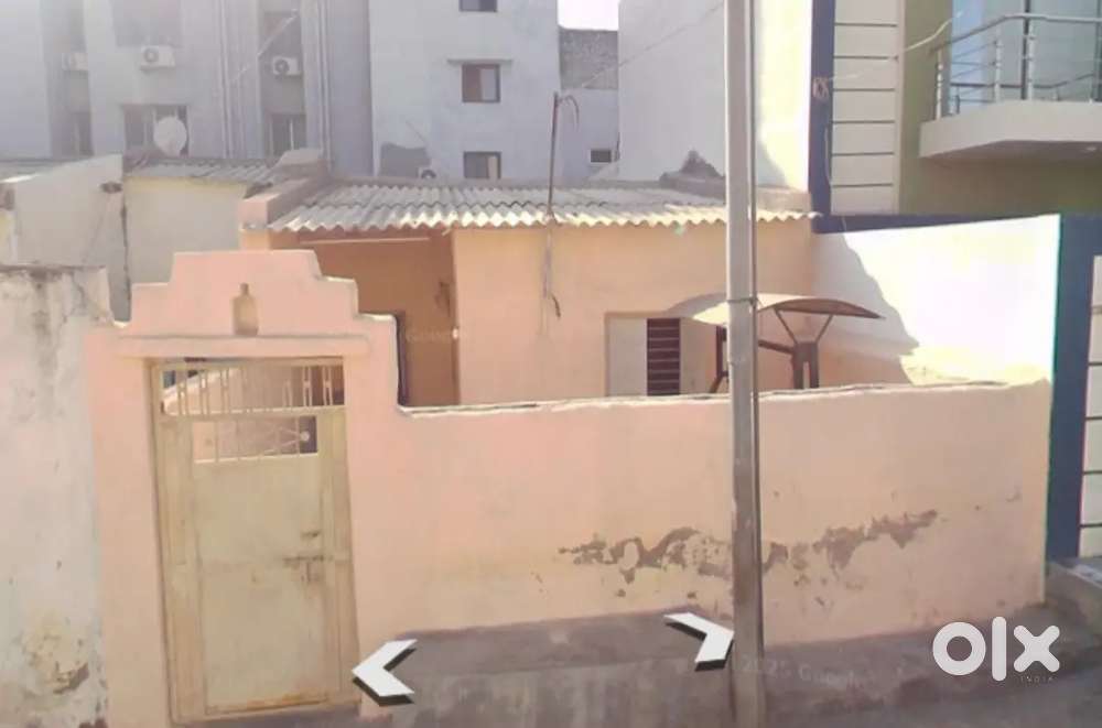 House selling 100 gaj