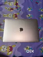 Macbook M1 (8 , 256 )
