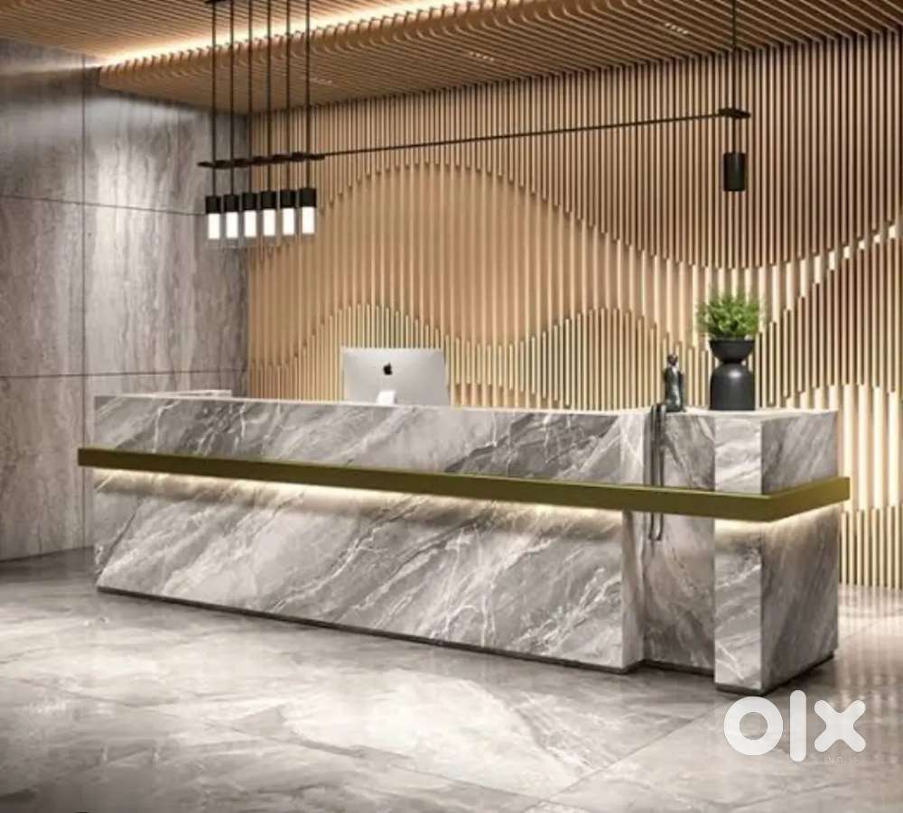 Hotal reception girl