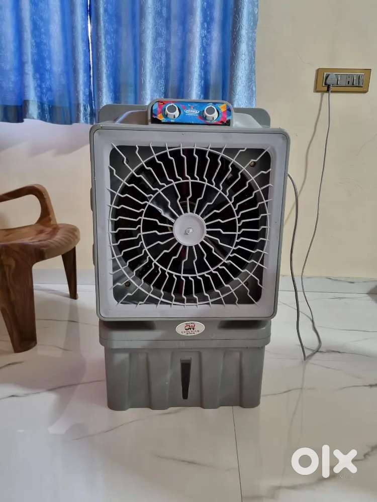 New cooler, 2 months old.