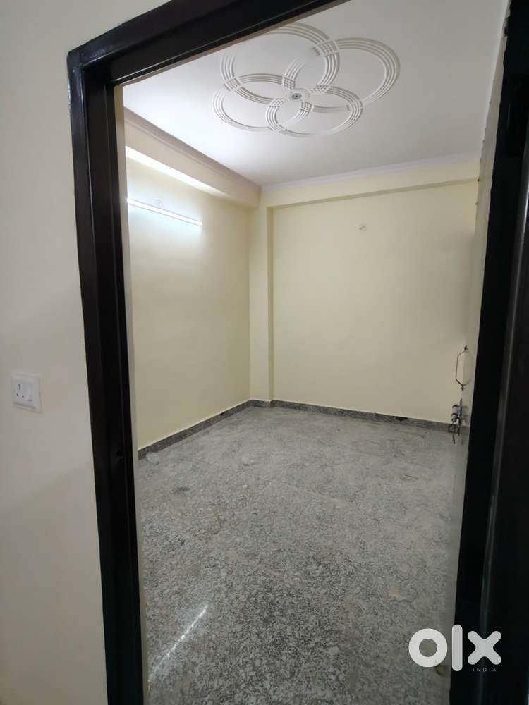 1bhk semifurnished flat for rent in New Ashok Nagar