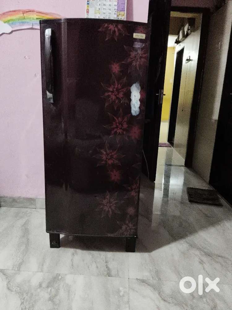 Fridge to sell