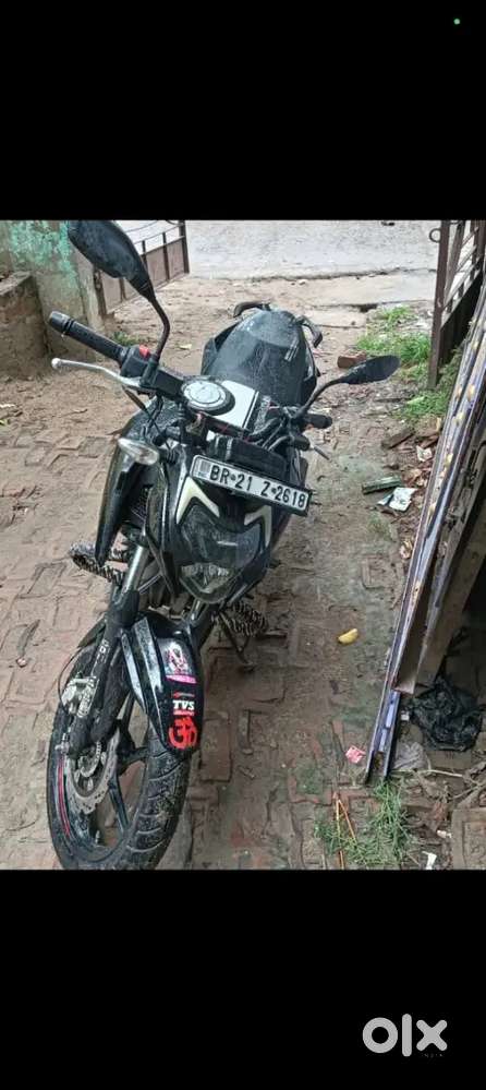 Apache RTR 160 4v