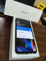 OnePlus 6T - Very good condition, New battery and Smooth Display.