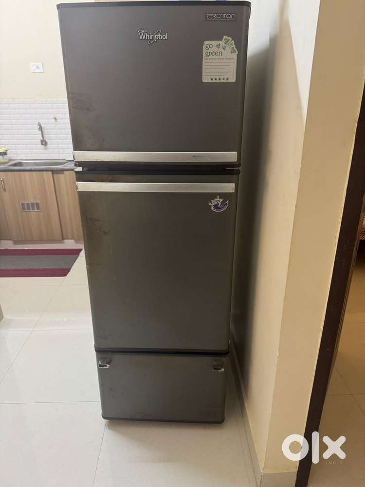 Whirlpool 3 dooor refrigerator