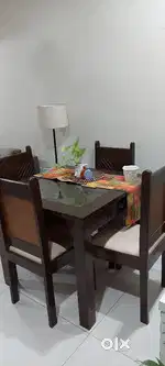 4 seater dining table with 4 chairs