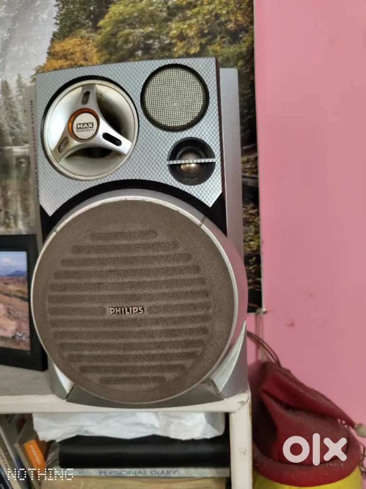 Philips Dvd cum Cassette Player deck set with remote-surround sound