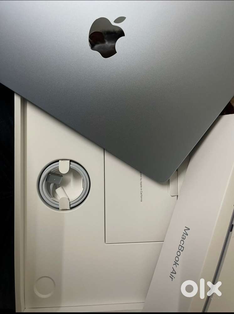 MacBook Air M4 16GB, warranty, mint condition