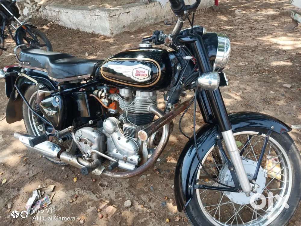 Royal Enfield 350 bullet/bike for riders as well as vintage collectors