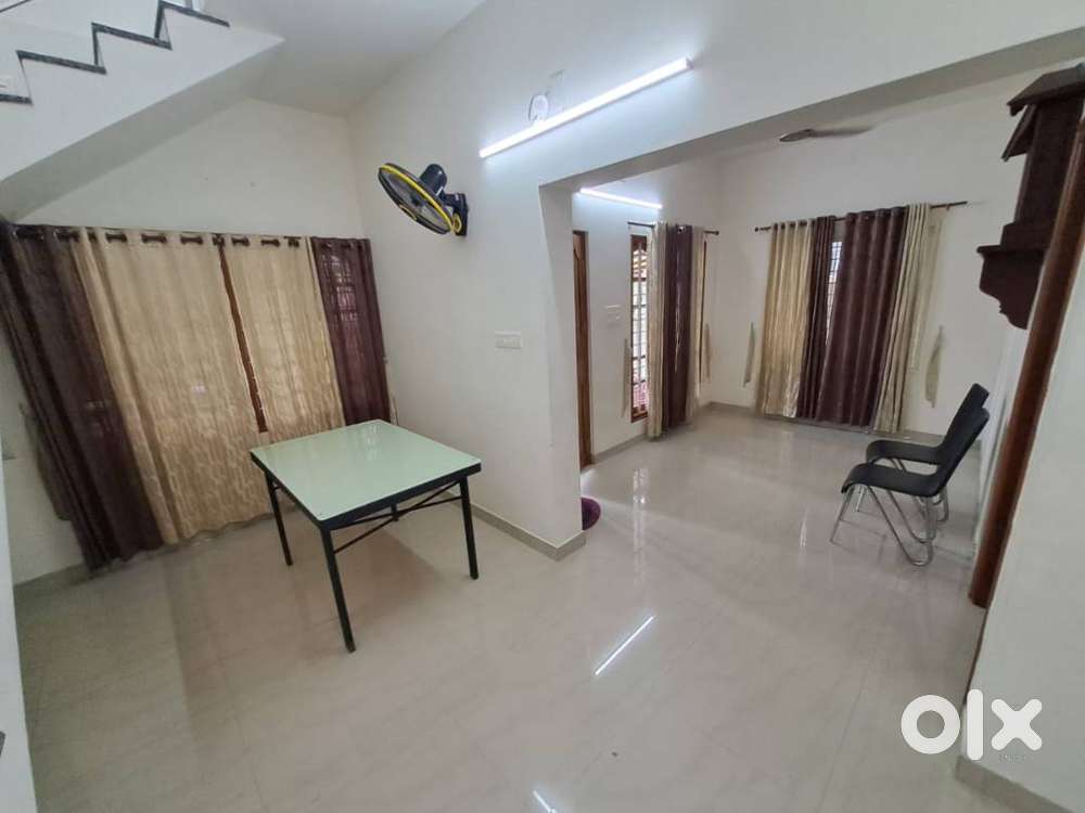 1650 sqft, 3BHK semifurnished House in Kakkanad.