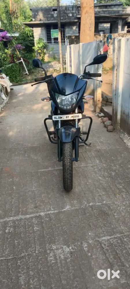 Glamour 2012 October.new tyre.new spoket.good engine. Averege body