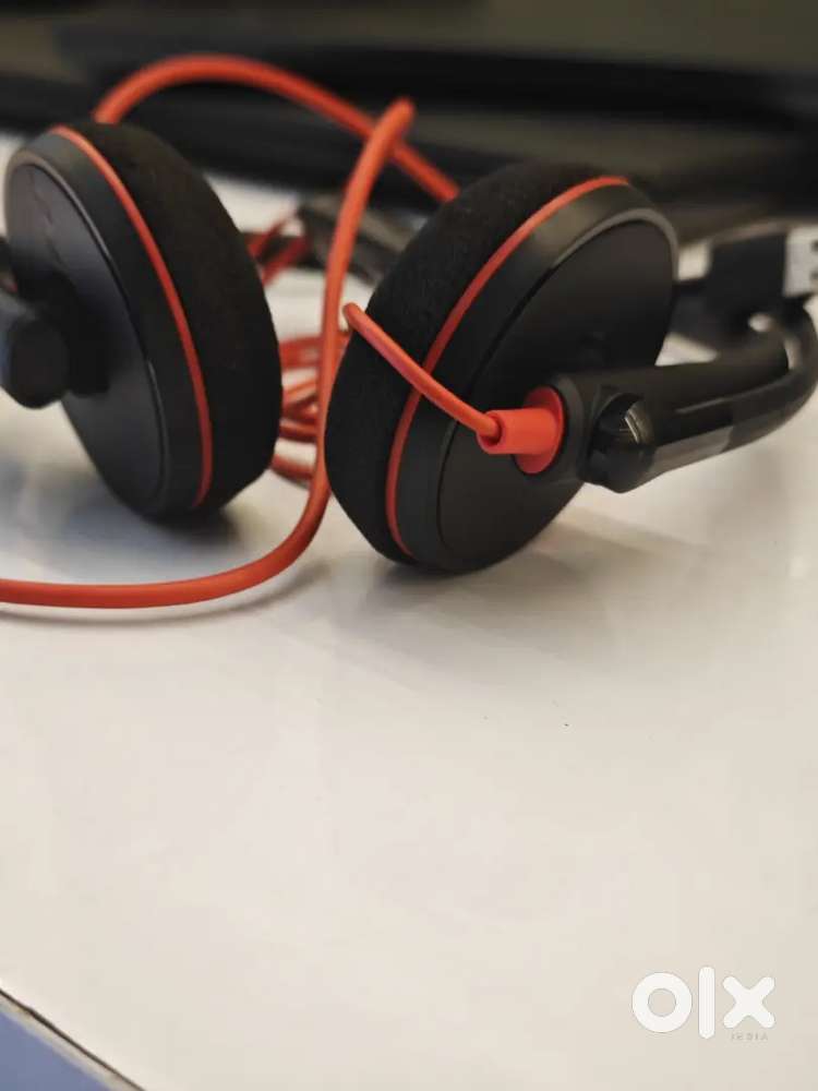 Plantronics headphone &