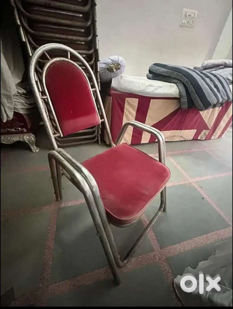 Sofa chair urgent sell Dulluf Kursi tent house event heavy duty maal h