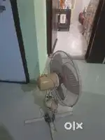 One table up and down table fan