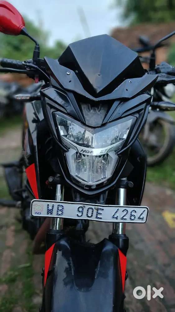 HONDA CB HORNET 160R  all peppers okk