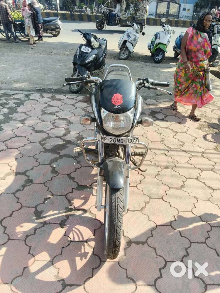 Hero bike Hf Dluxe