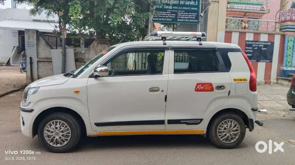 Red taxi driver wanted