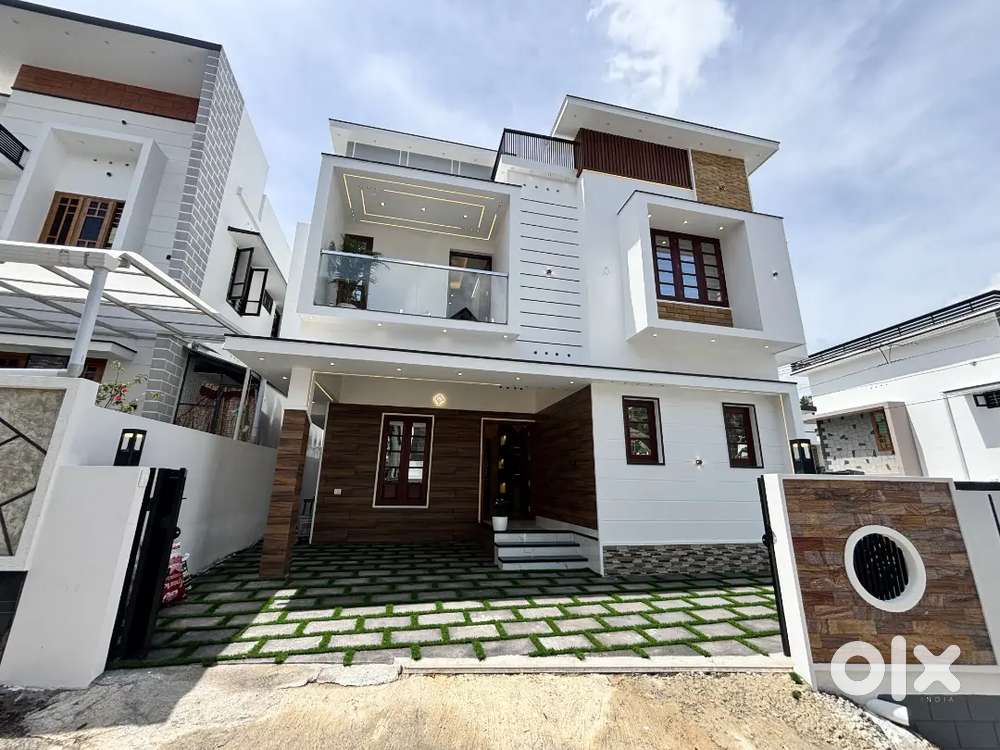 4 BHK House for Sale – Pottayil