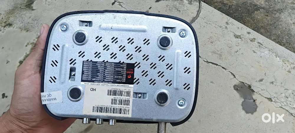 Come buy 2nd hand Airtel Dish with setup Box in a very good condition