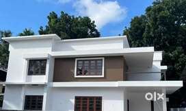 ASHRAMAM,NEAR CHINNAKADA,KOLLAM.7 CENT, 2700 sqft 4 BHK.