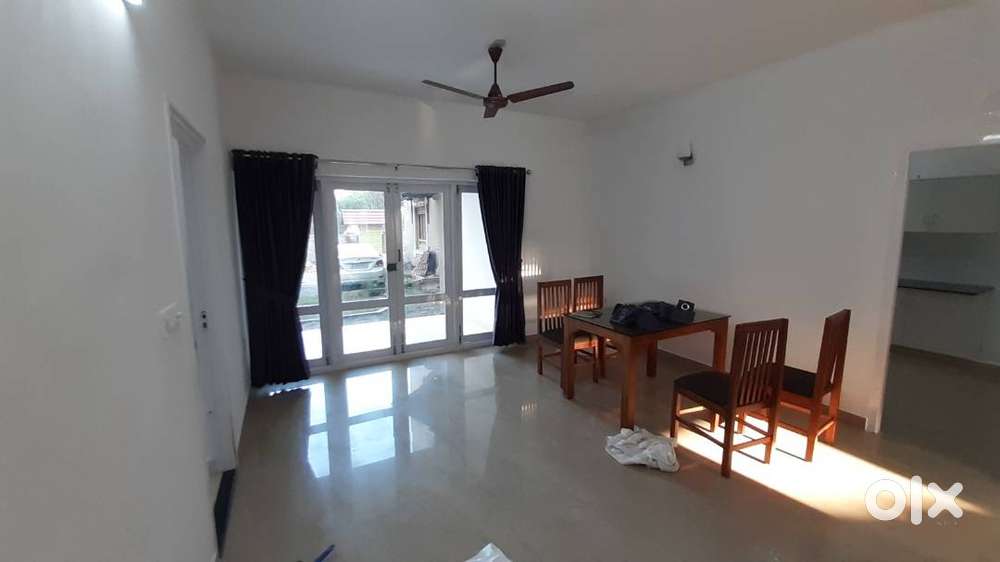 1600sqft 2BHK Fully Furnished Flat in a gated community in Kadavanthra