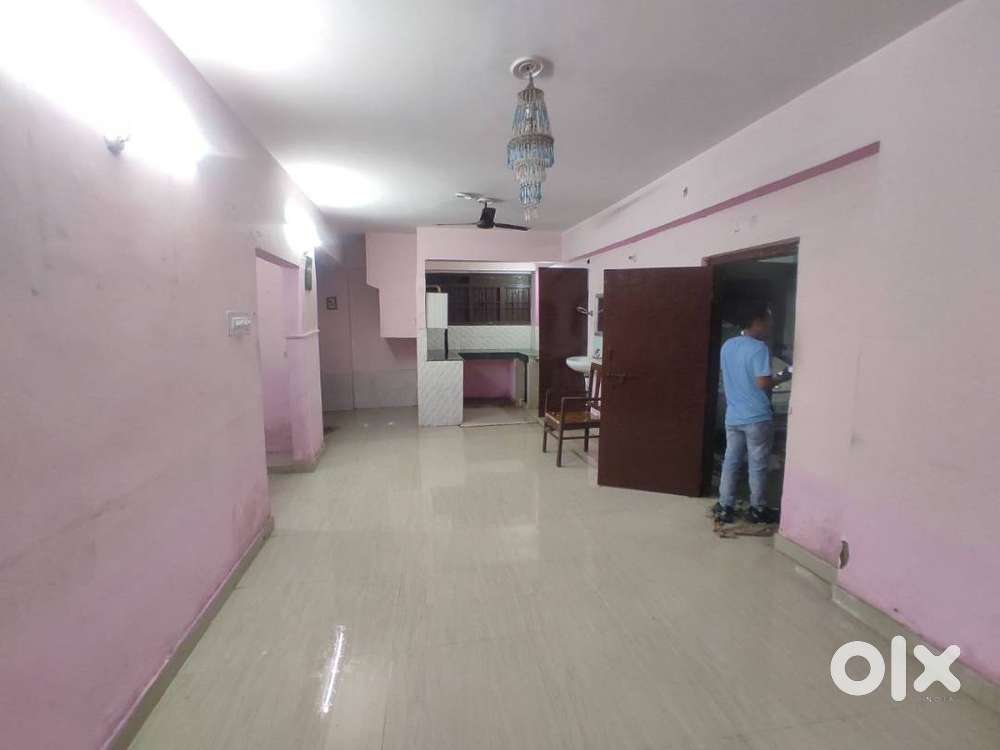 For Rent: 2 BHK  flat in North Sri Krishna Puri