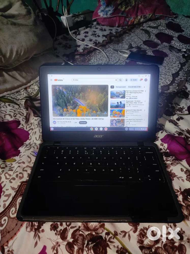 Acer 11.6 32 GB CHROMEBOOK + 128 GB pendrive