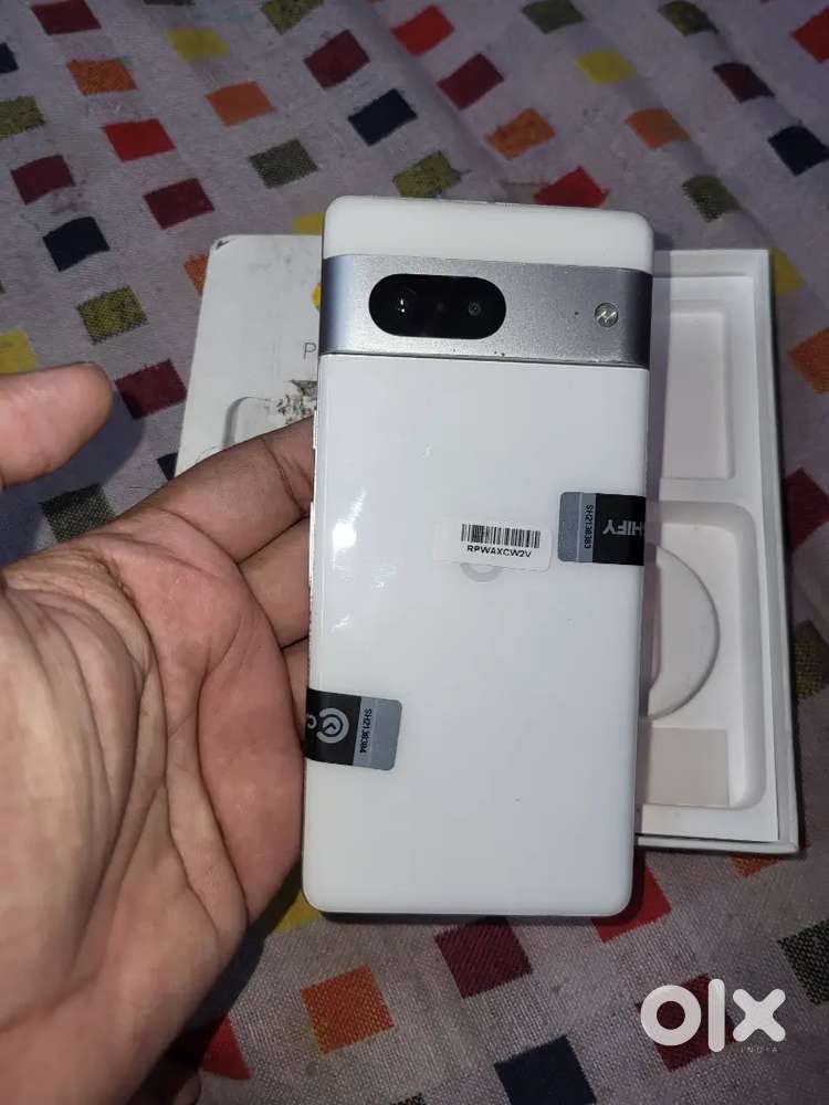 Pixel 7 box cable 5g  8gb 128gb  good condition