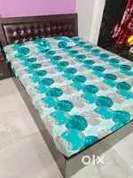 Queen size bed