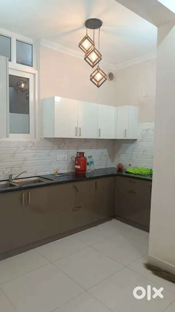 3 bhk semi furnished flat available for rent in zirakpur