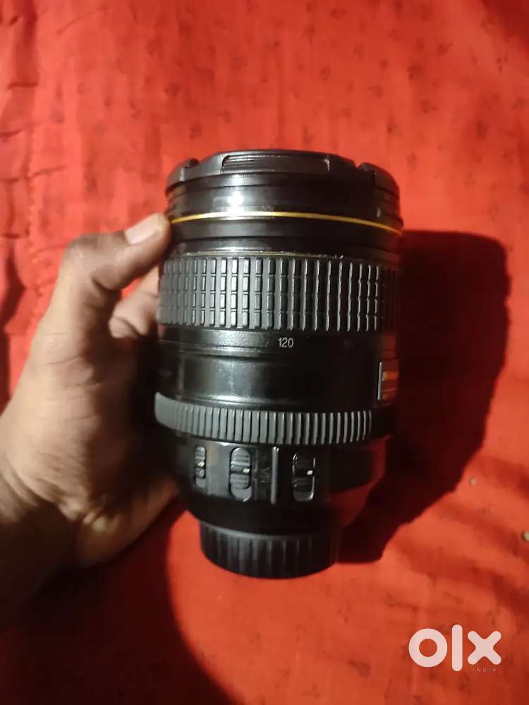 Nikon 24-120 f4 vr lens