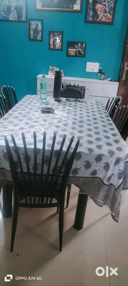 5 Seater sofa and dinning table