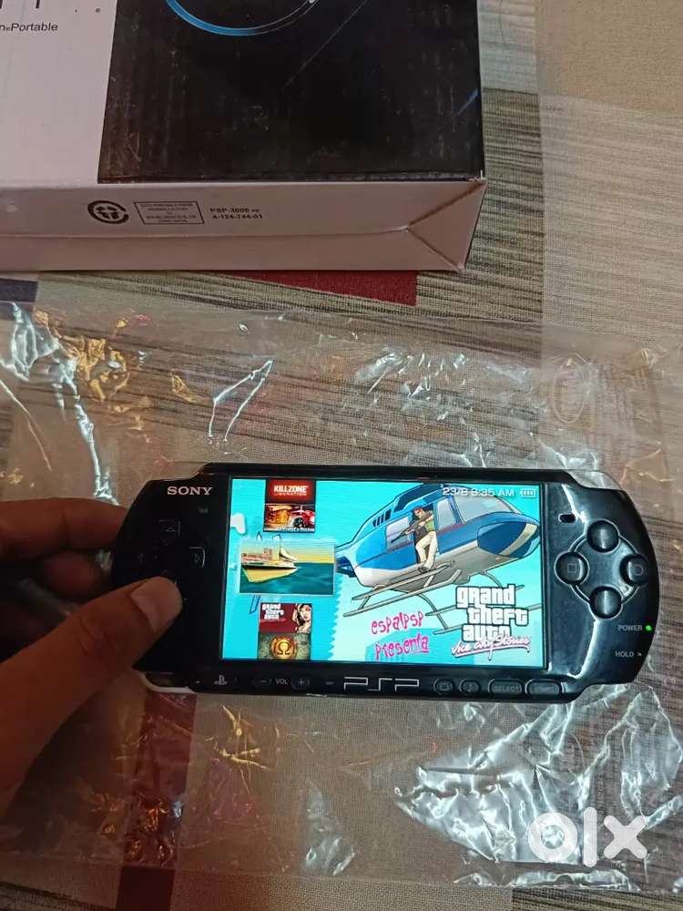 Sony psp 3004 with 8gb memory card  40 games