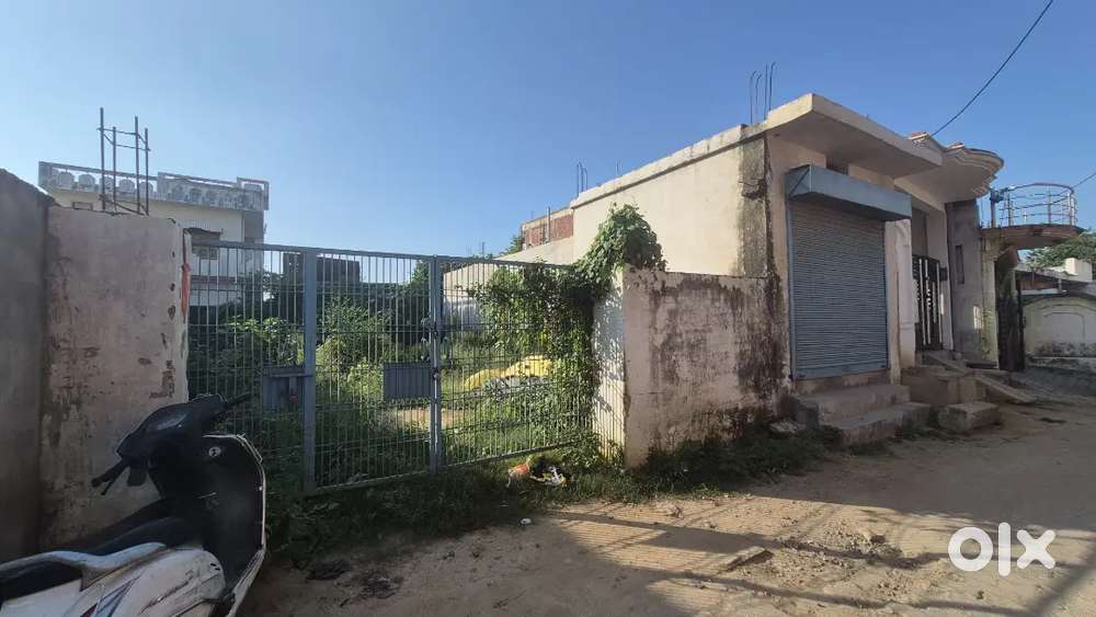 Plot with boundary and shop for sale in Vishunpurwa Belwadandi