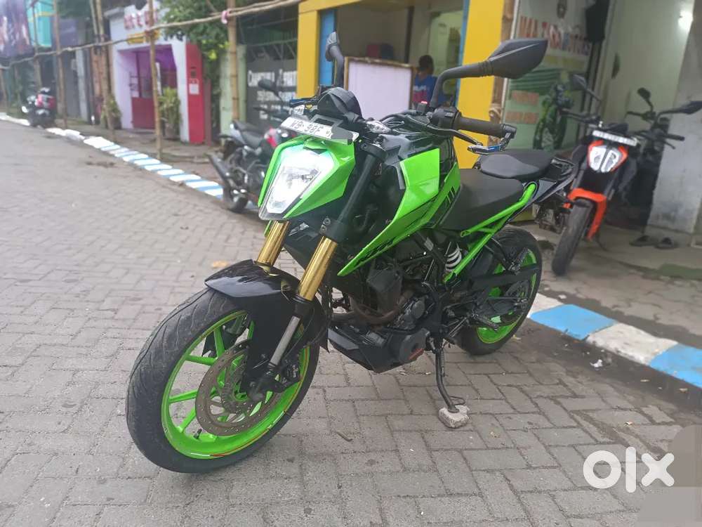 Sell or Exchange KTM DUKE 250 BS-4 EMI AVAILABLE