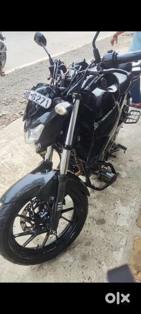 I sell my 2 bike, Honda Hornet 2016 model & FZ25 2017 model.