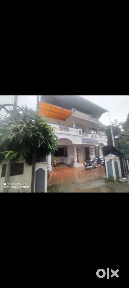 4 BHK SEMI FURNISHED INDEPENDENT HOUSE RENT MAMANGALAM PALARIVATTOM