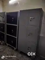 3 rack almari