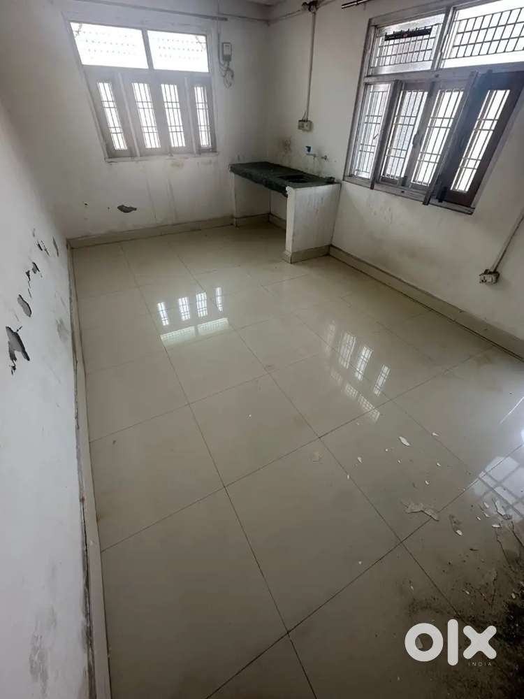 1bhk for rent gali 4 sangam vihar