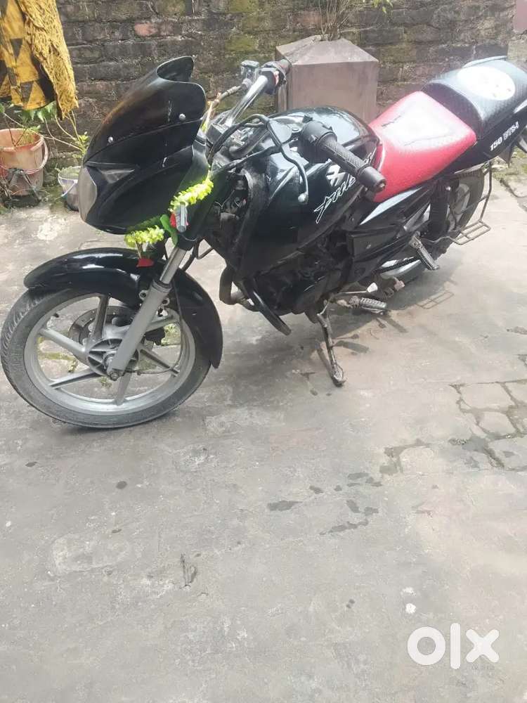 Pulsar 150
