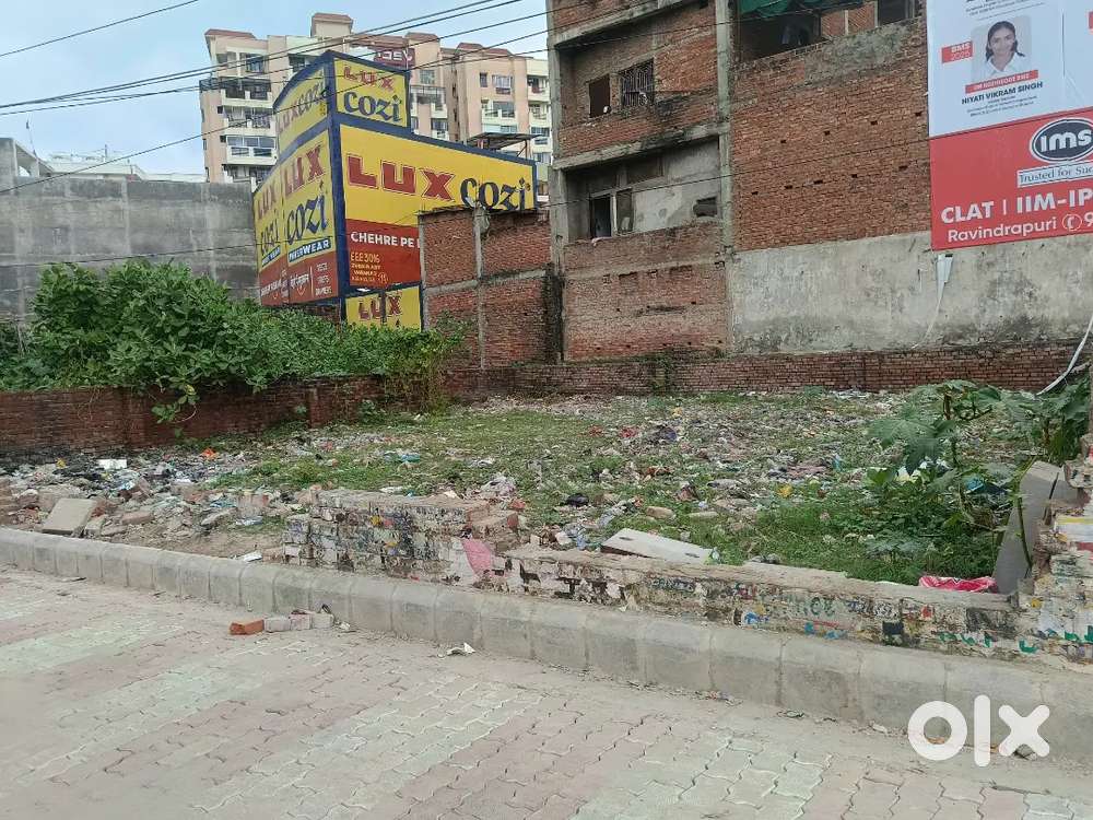 Lanka bhu tramacentre samne ghat men road Varanasi