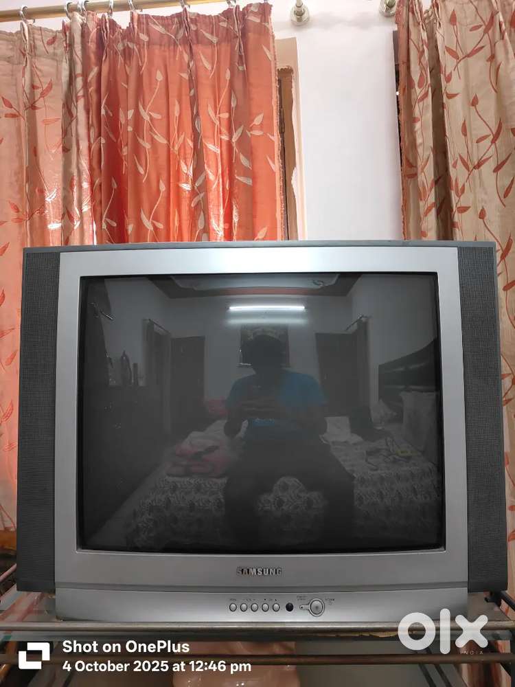 CRT Television , works through the use of setof box