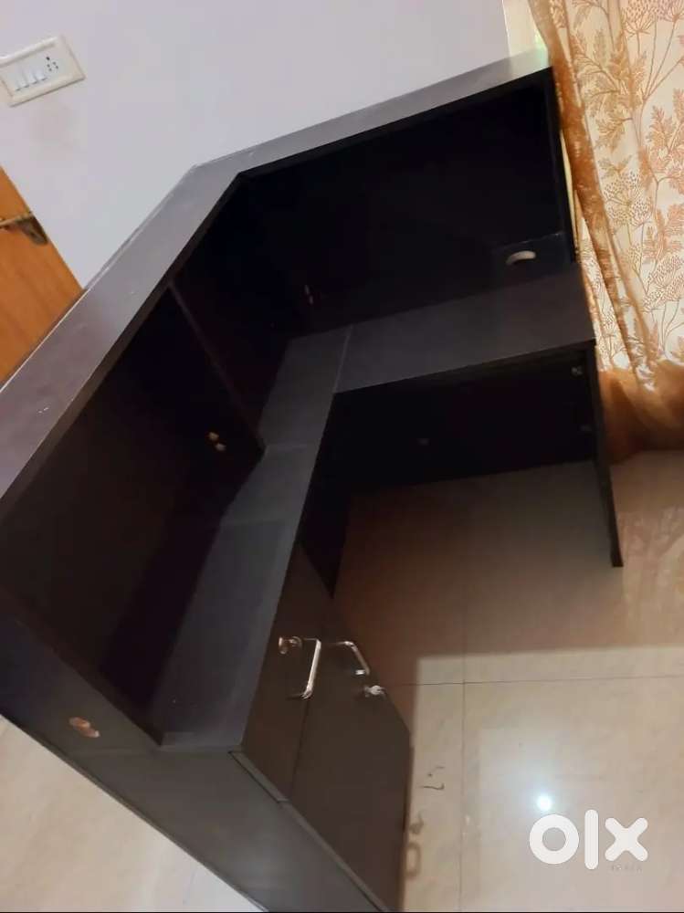 L shaped cabin table , computer table.