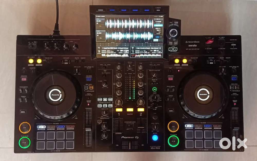 Pioneer XDJ-RX3 (DJ Console)