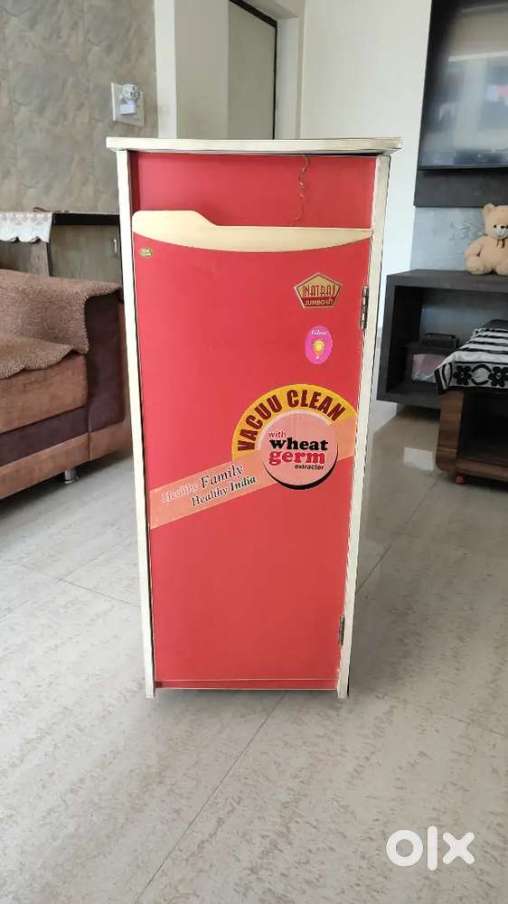 Natraj vaccum clean aata maker