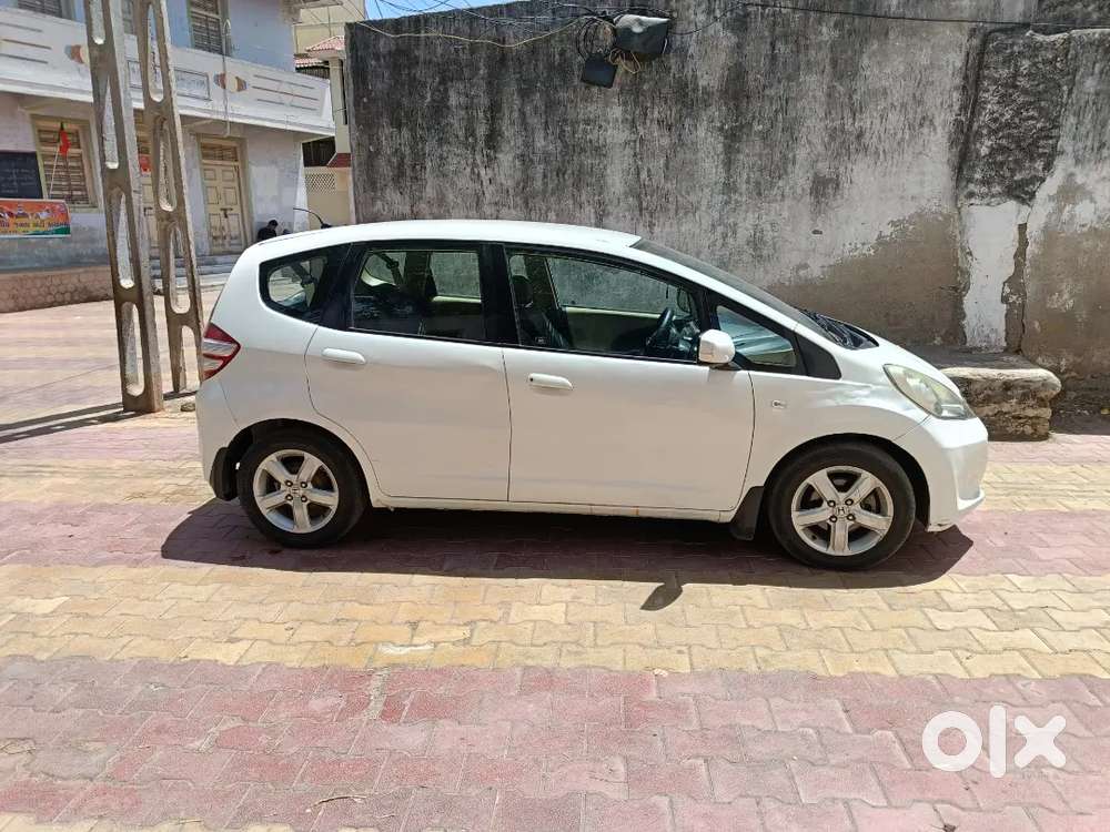 Honda Jazz 2011 Petrol 87000 Km Driven