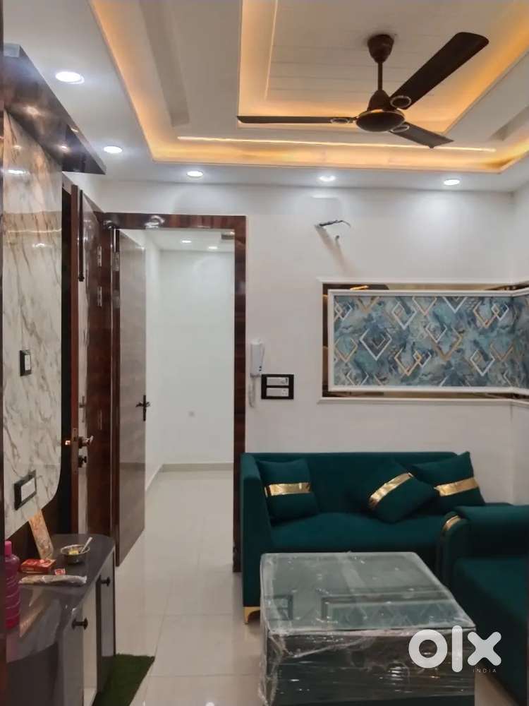 Luxurious Full Furnished 2 BHK Lift & Car Parking West Metro Station